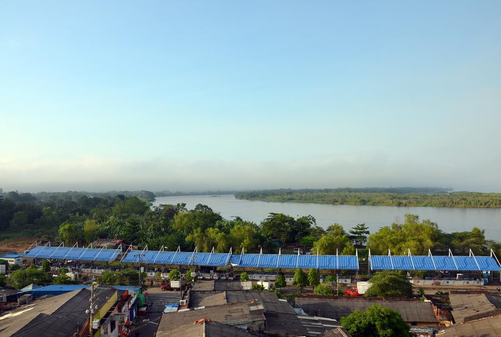 Hotel San Carlos Barrancabermeja Exterior foto