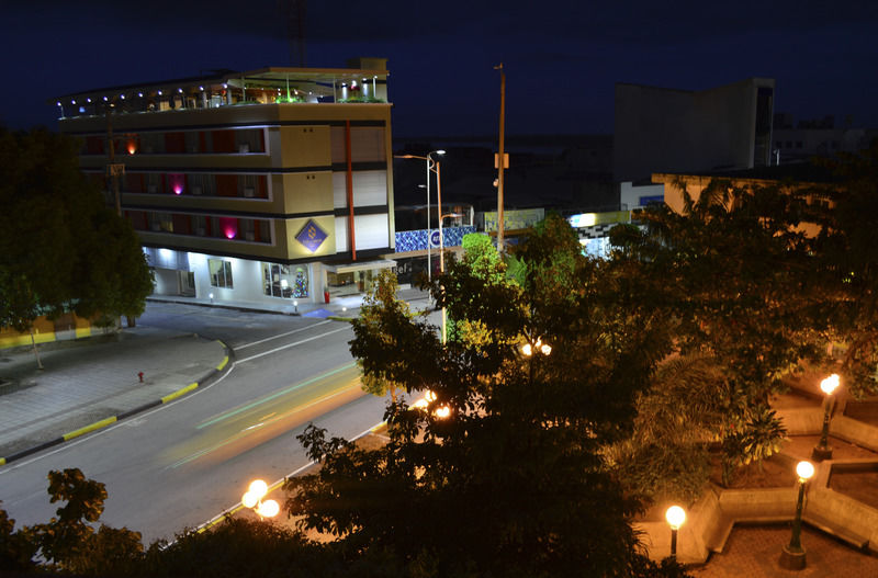 Hotel San Carlos Barrancabermeja Exterior foto